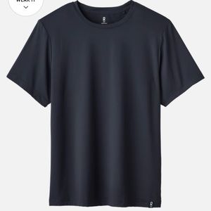 Rhône Essentials Tee. Black. Size Medium.